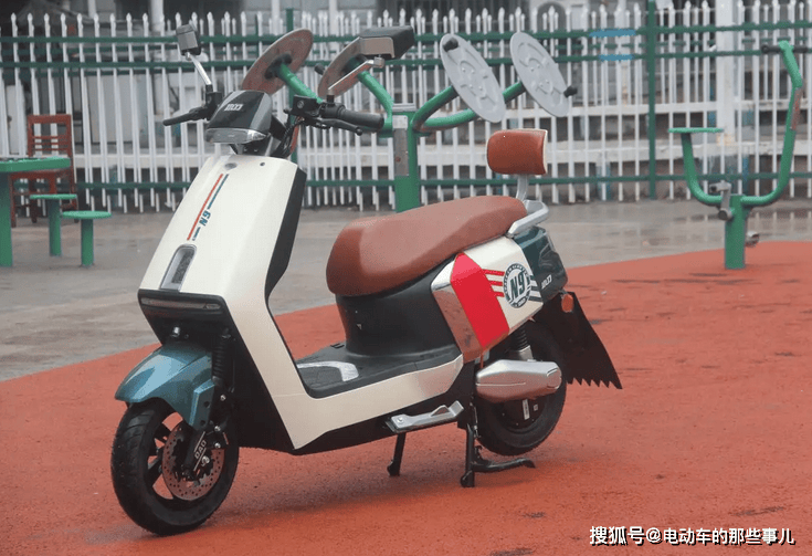 2025年換電動(dòng)車，行內(nèi)人為何更推薦這3個(gè)品牌？維修通用性成關(guān)鍵